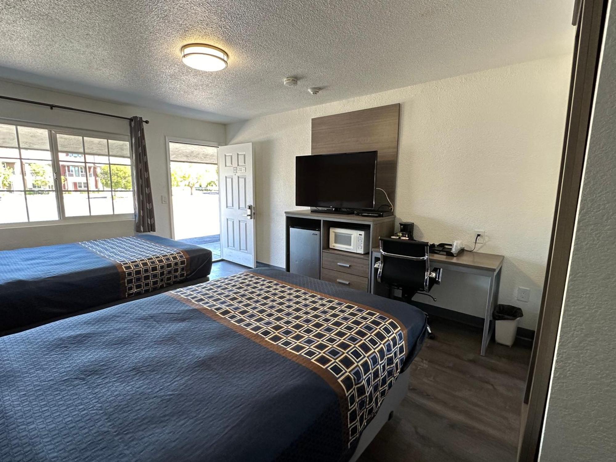 Sands Motel Ливермор Экстерьер фото