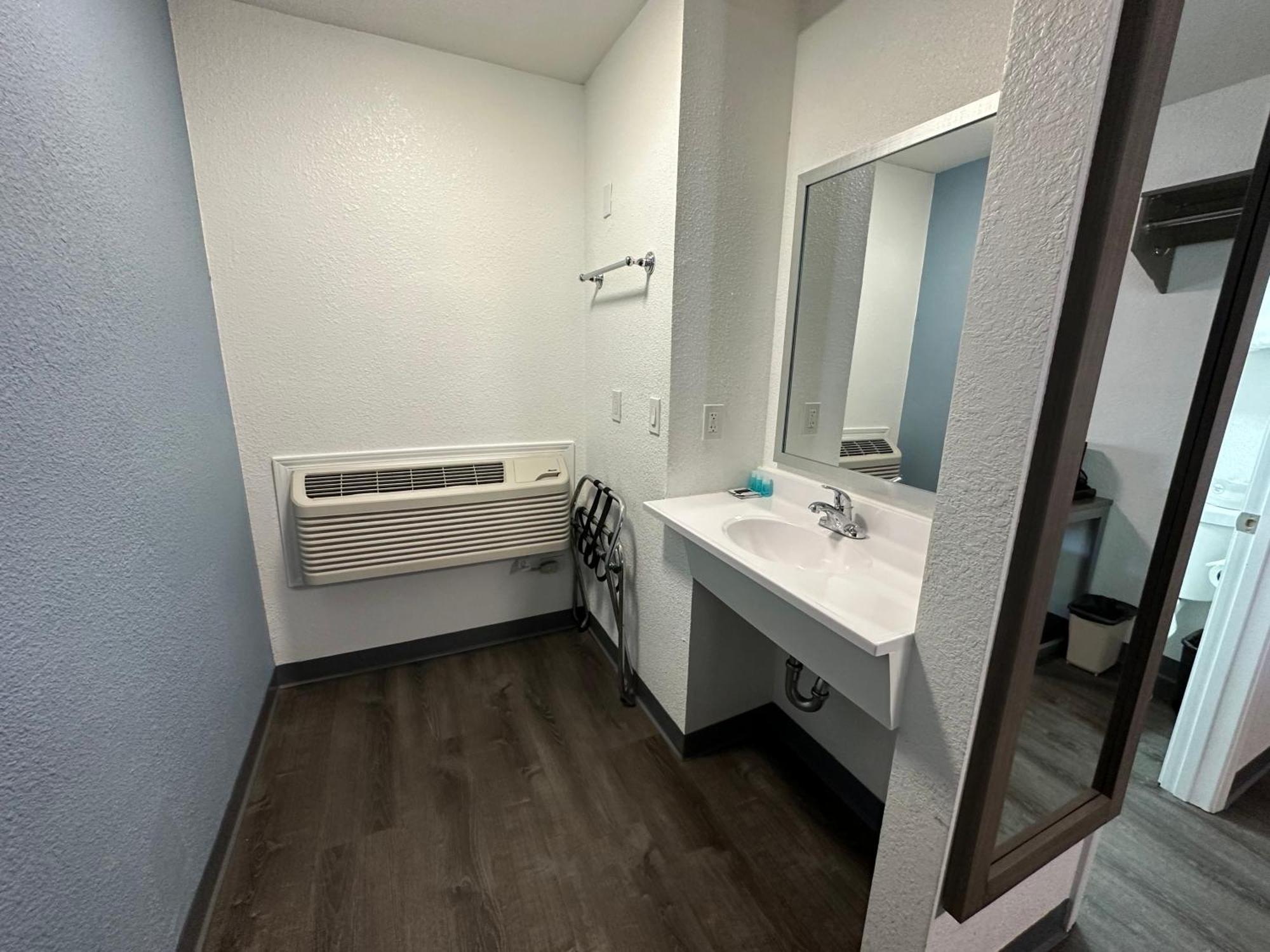 Sands Motel Ливермор Экстерьер фото